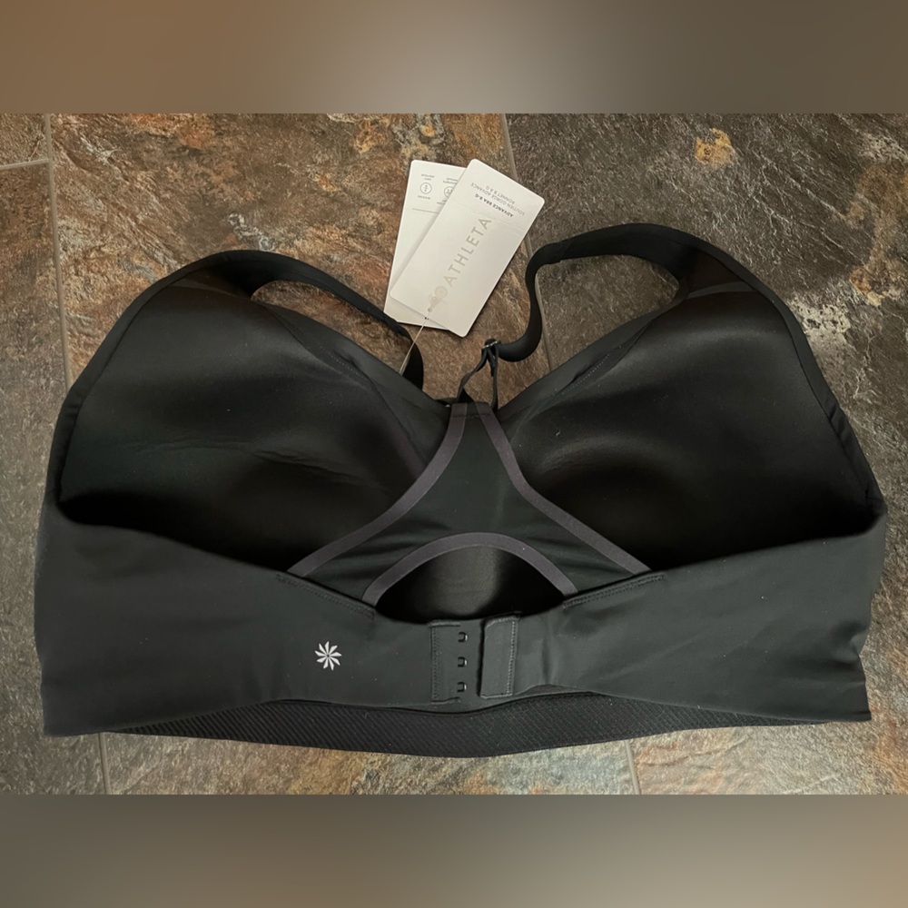 New Athleta Black Advance Bra B-G. Strong compression for high impact. Size 44DD - Picture 6 of 6